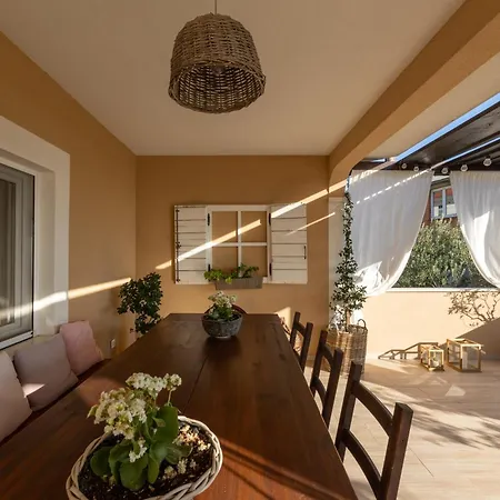 Flos,terrace 40 M2, Sea View アパート *