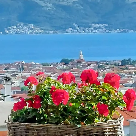 Apartmán Flos,terrace 40 M2, Sea View *