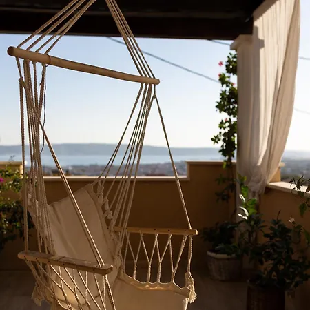 アパート Flos,terrace 40 M2, Sea View Kaštel Stari
