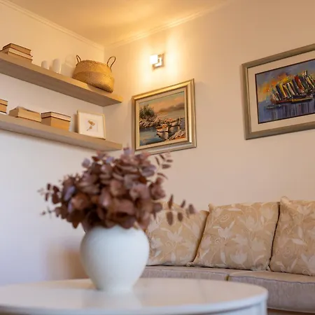 Apartment Flos,terrace 40 M2, Sea View Kastel Stari